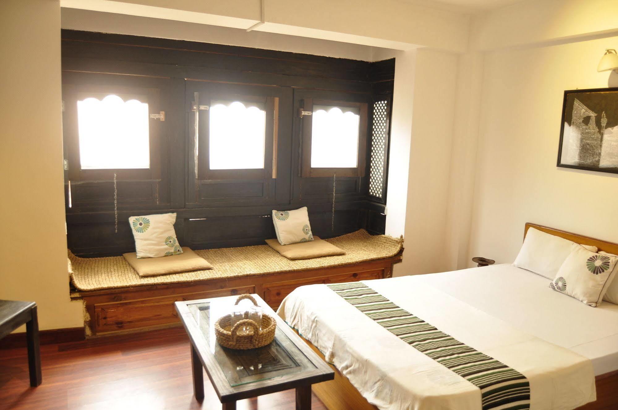 Peacock Guest House Bhatgoan Екстериор снимка