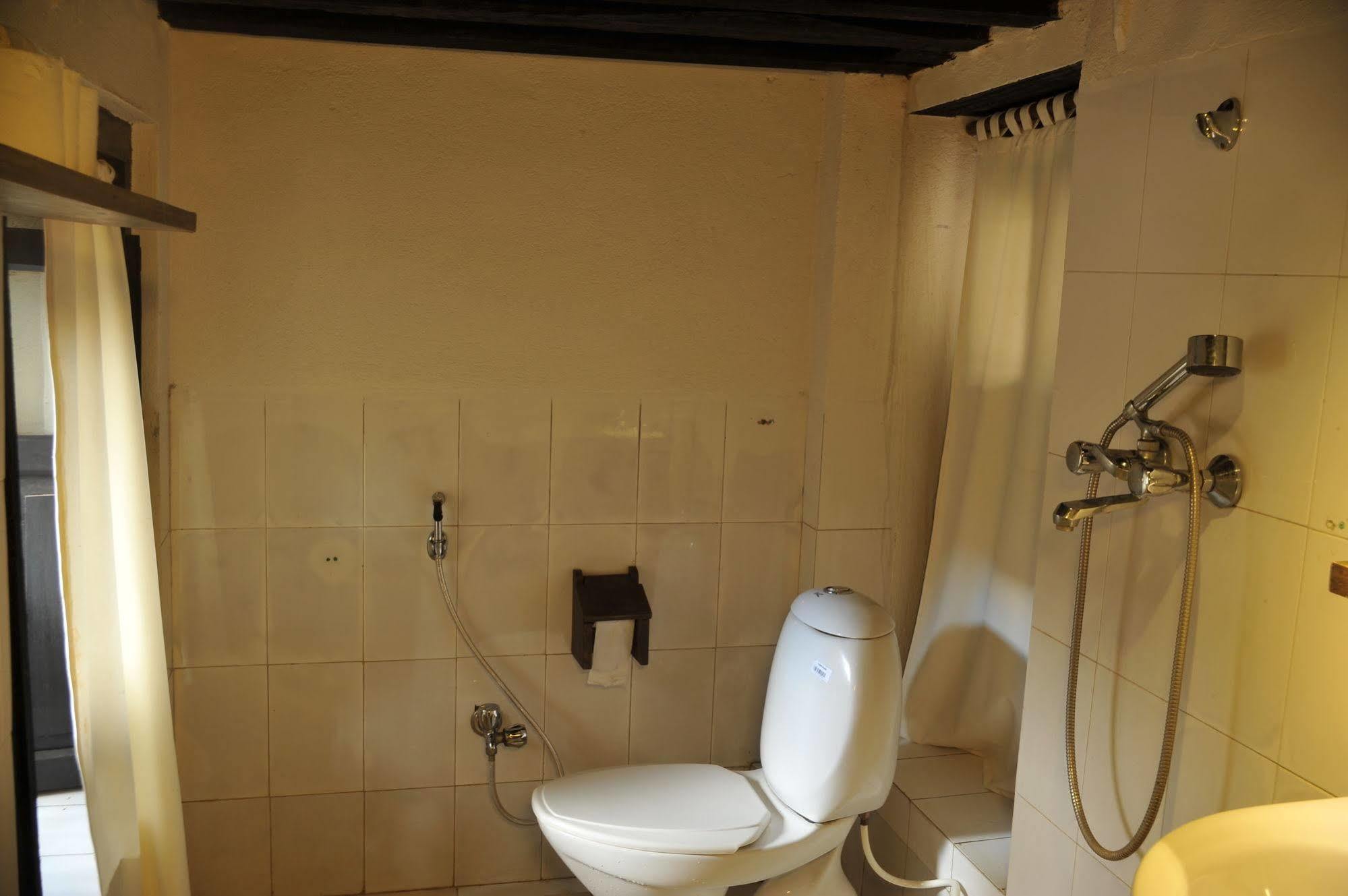 Peacock Guest House Bhatgoan Екстериор снимка