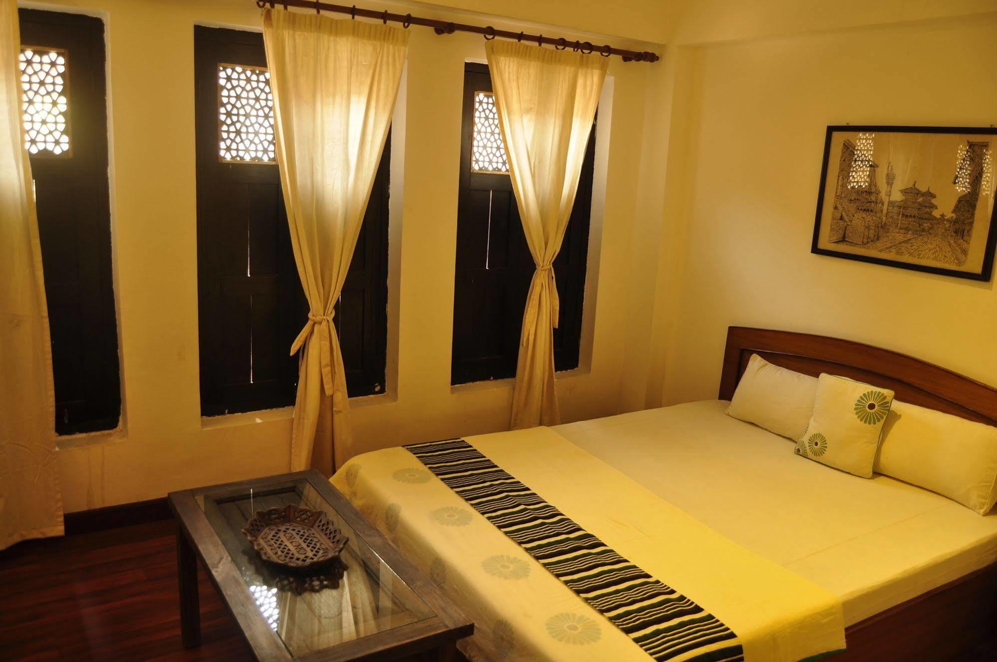 Peacock Guest House Bhatgoan Екстериор снимка